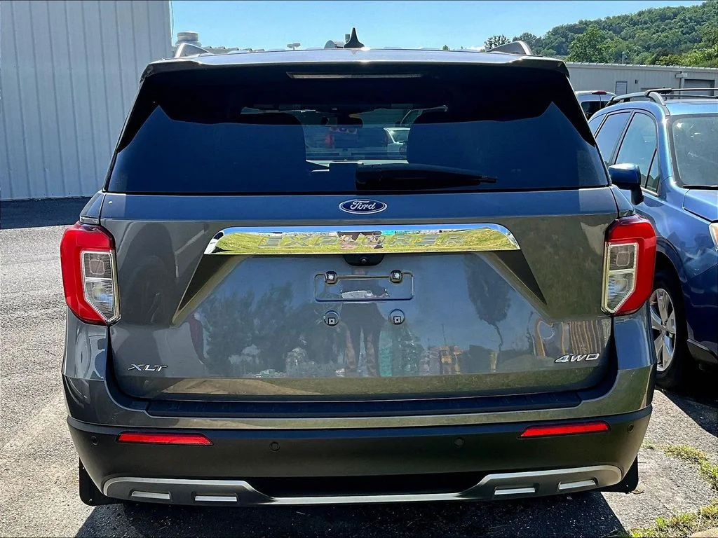 New 2023 Gray Ford XLT image 5