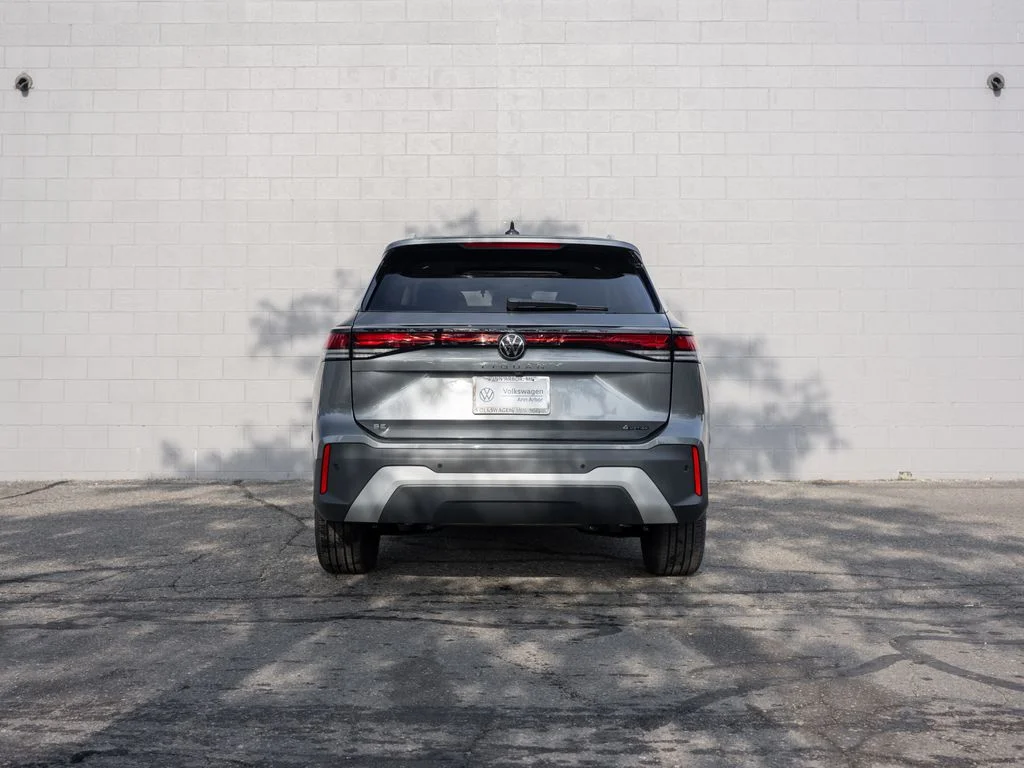 New 2026 Platinum Gray Metallic Volkswagen 2.0T SE image 5