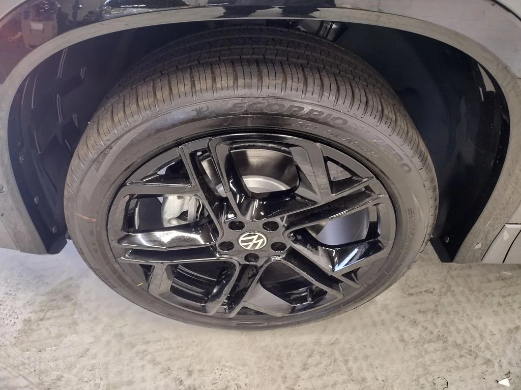 New 2026 Gray Volkswagen SE R-Line Black image 6