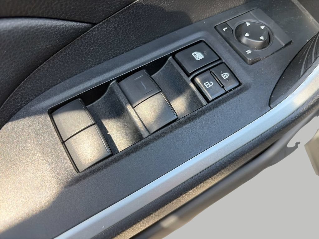 Used 2021  Toyota LE image 14