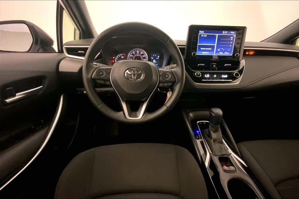 Used 2022 White Toyota SE image 4