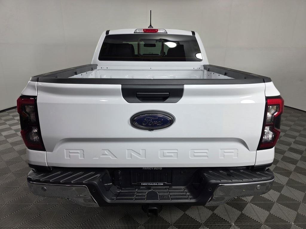 Used 2025 Oxford White Ford LARIAT image 4