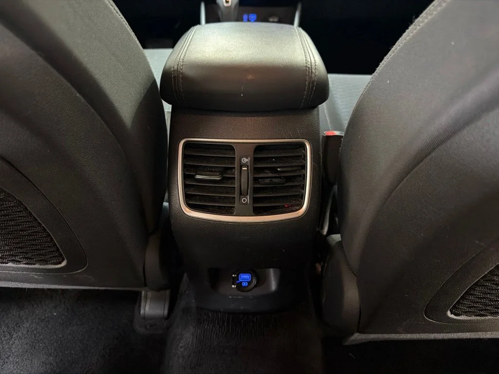 Used 2020 Aqua Blue Hyundai SEL image 18