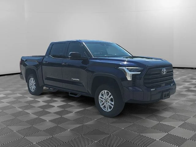 Used 2023  Toyota SR5 image 6