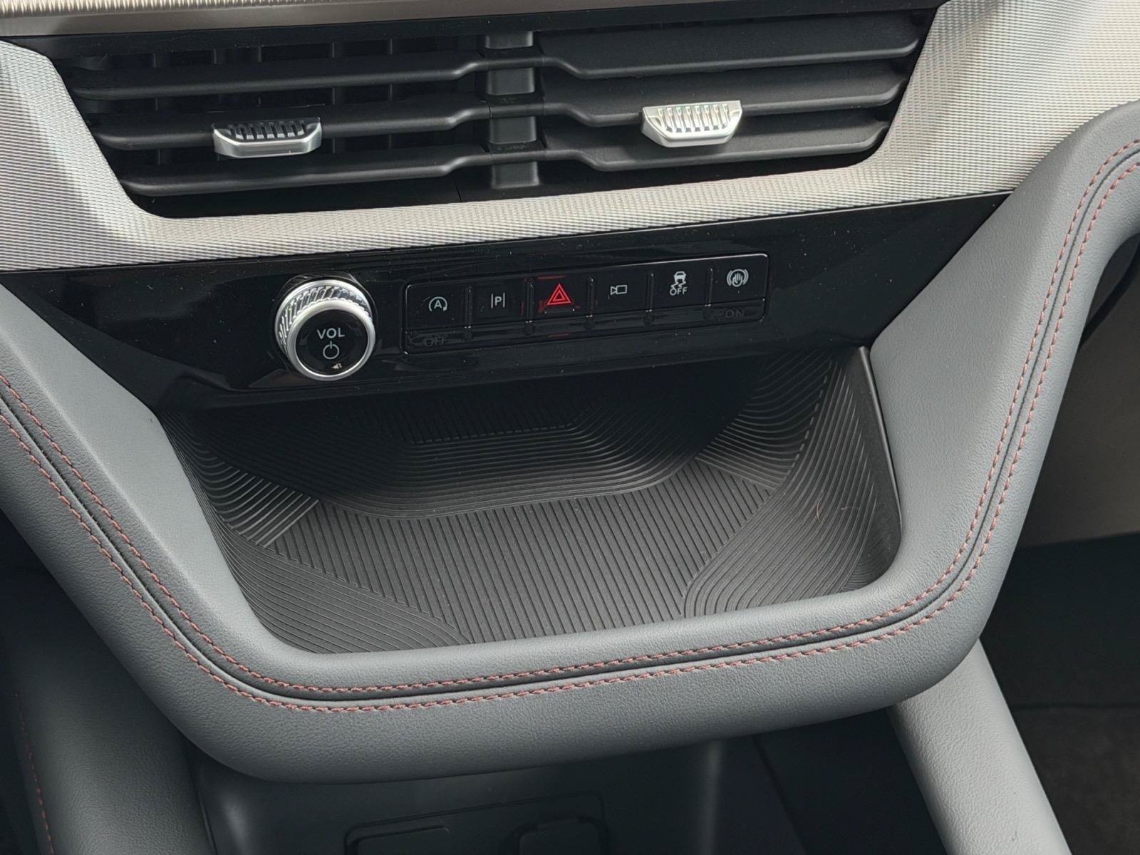 New 2026 Carbonized Gray Metallic Ford Active image 6