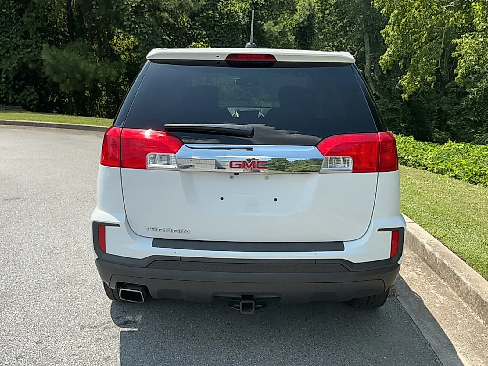 Used 2017 Summit White GMC SLE-1 image 15