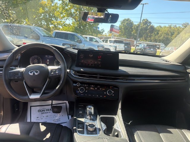 Used 2023 Gray INFINITI LUXE image 16