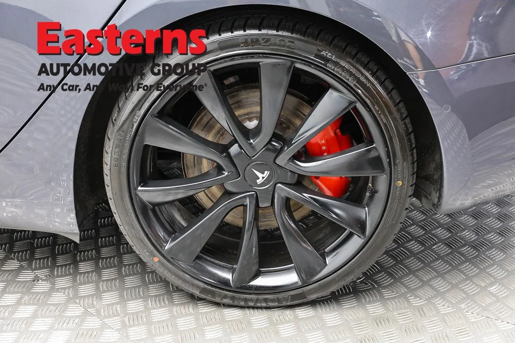 Used 2018 Gray Tesla Long Range image 8