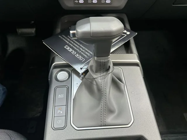 New 2027 Frost Blue / Black Roof Kia S image 21