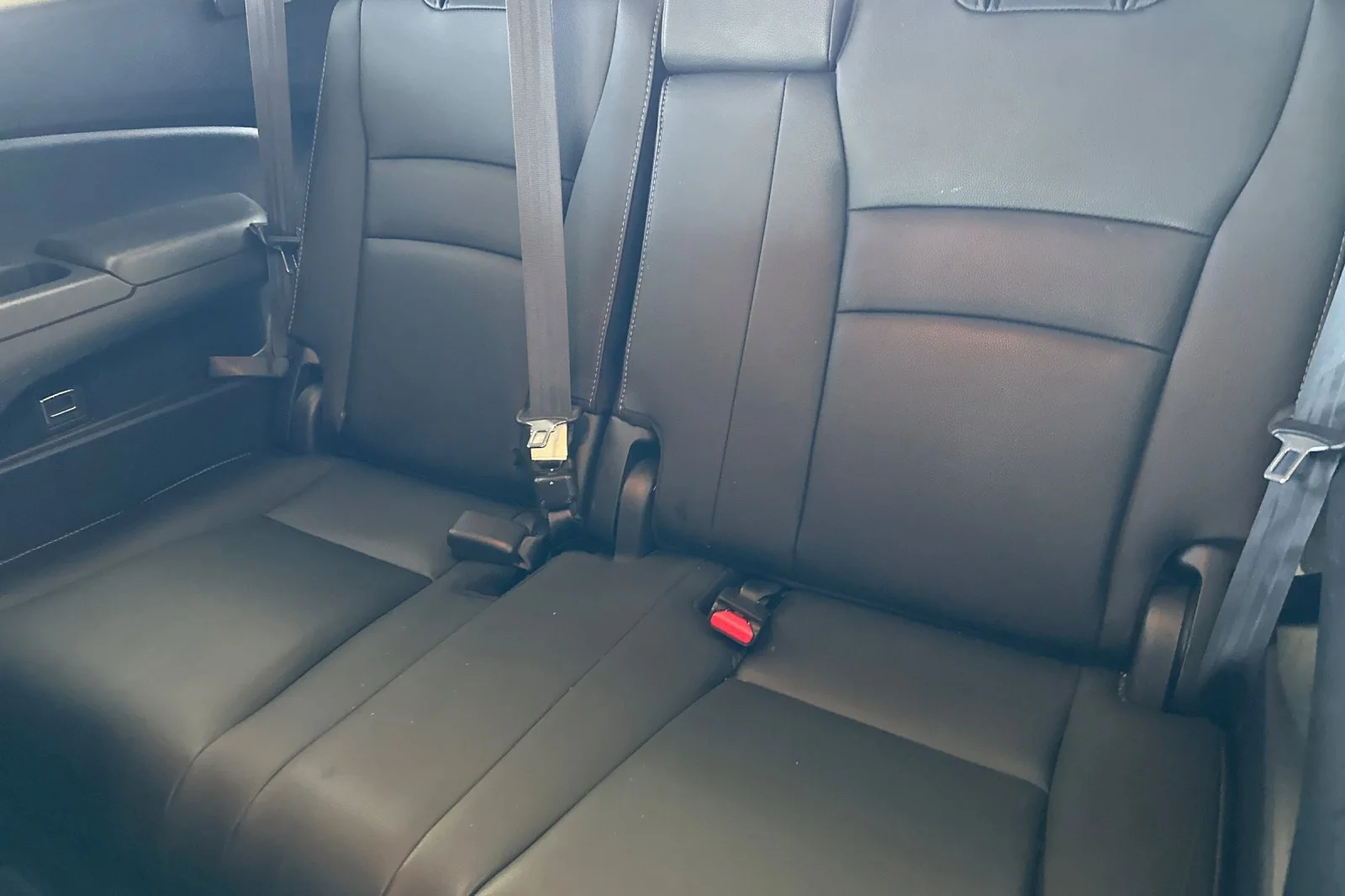 Used 2021 Black Honda Touring 8-Passenger image 16