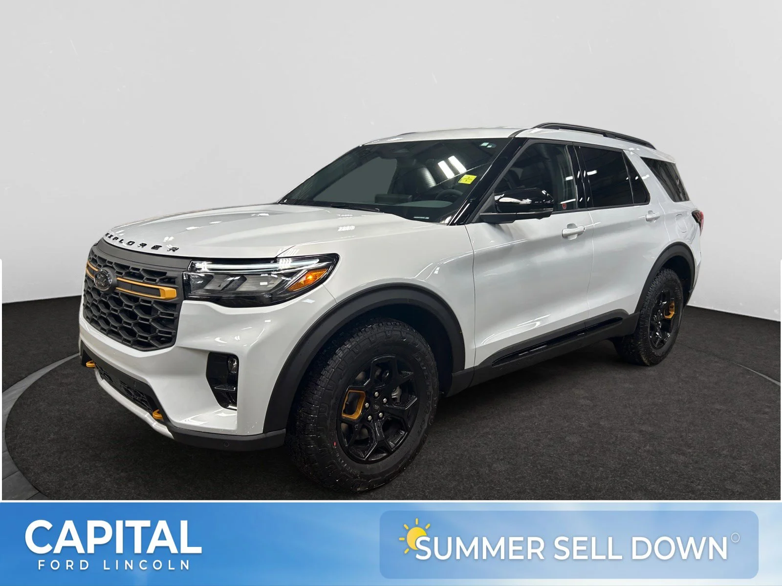 New 2026 Space White Metallic Ford Tremor image 1