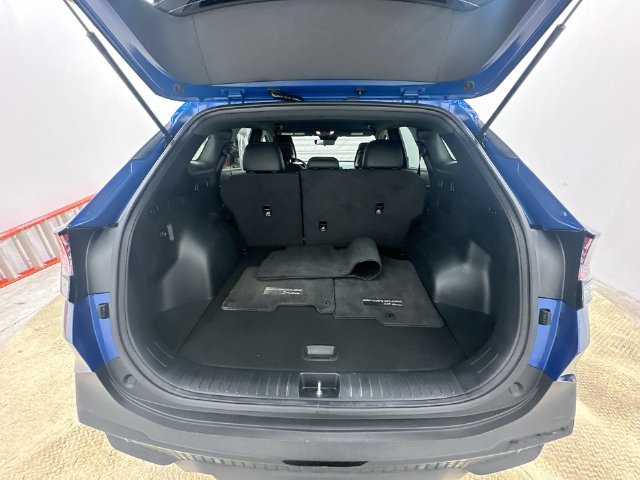 Used 2025 Blue Kia X-Line image 28