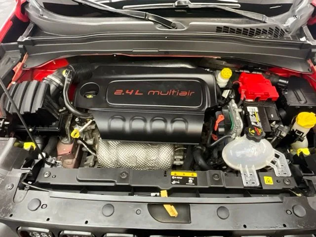 Used 2021 Red Jeep Sport image 29