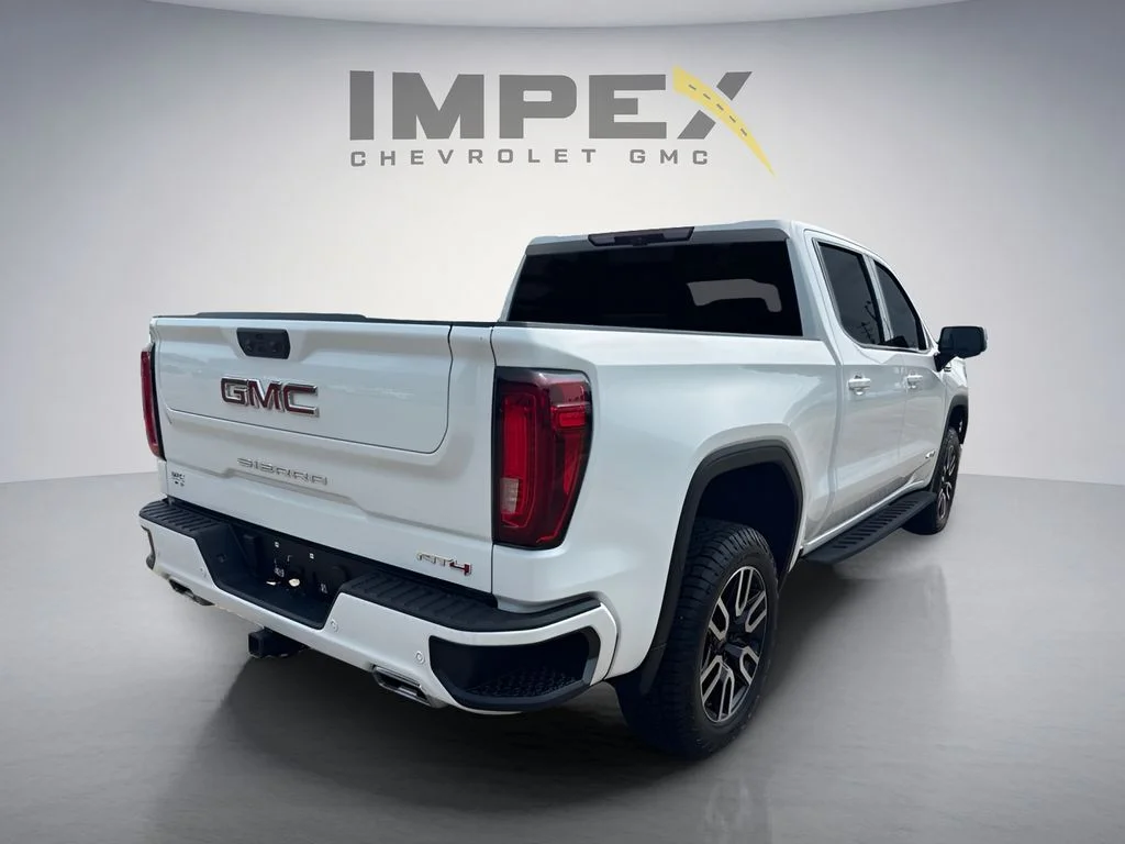 Used 2022 White GMC AT4 image 5
