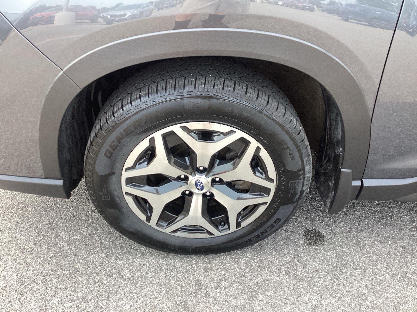 Used 2022 Magnetite Gray Metallic Subaru Premium image 11