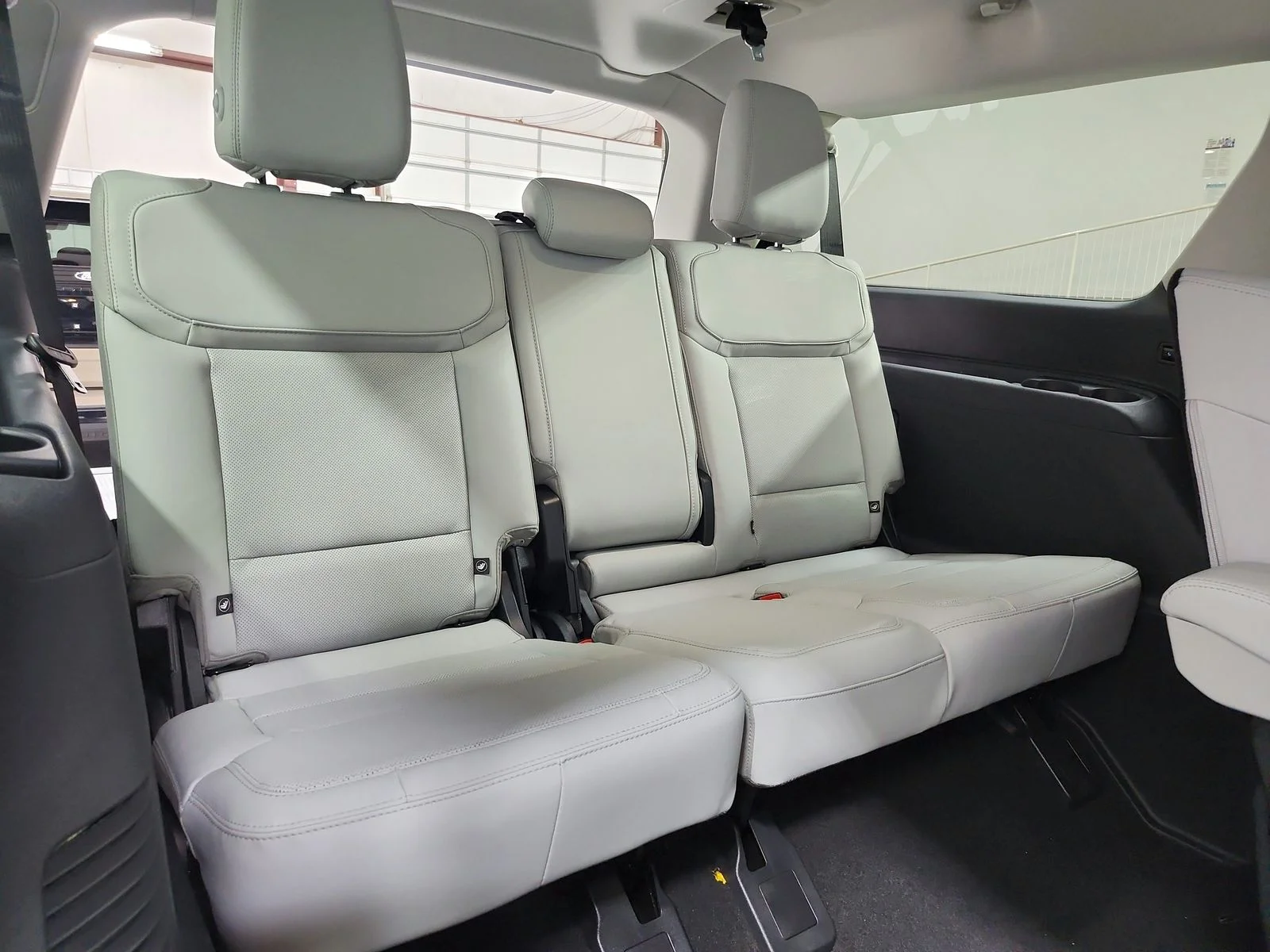 New 2027 Blue Ember Metallic Ford MAX Platinum image 47