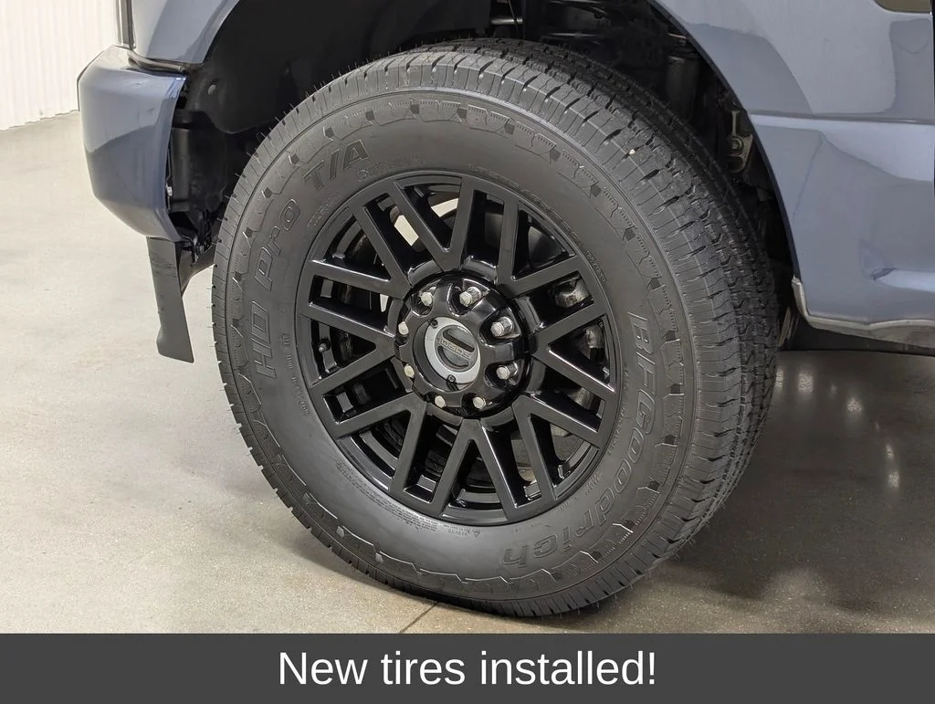 Certified Used 2020 Blue Jeans Metallic Ford Lariat image 2