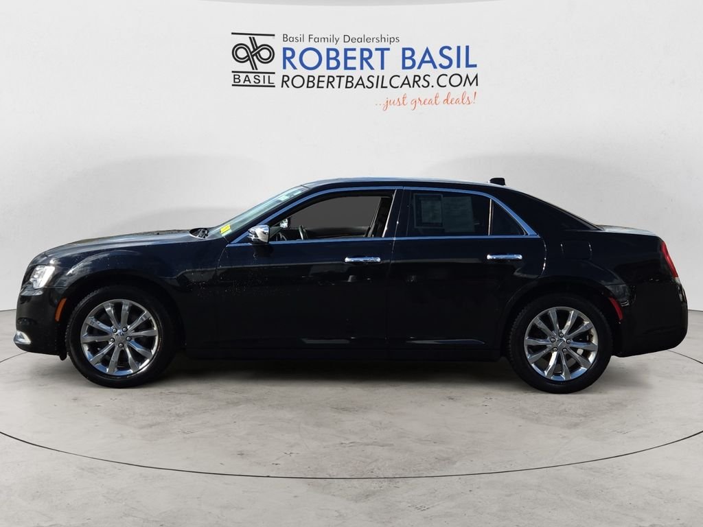 2018 Chrysler 300 Limited photo 2