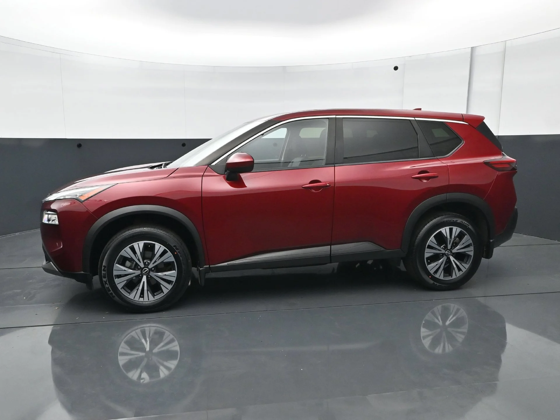 Used 2023 Nissan Rogue SV with VIN JN8BT3BBXPW213470 for sale in Burnsville, Minnesota