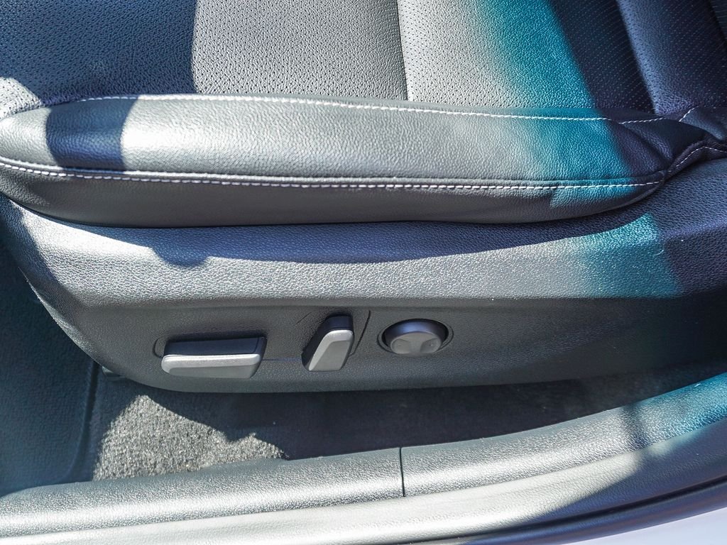 Certified Used 2022 White Kia EX Premium image 20