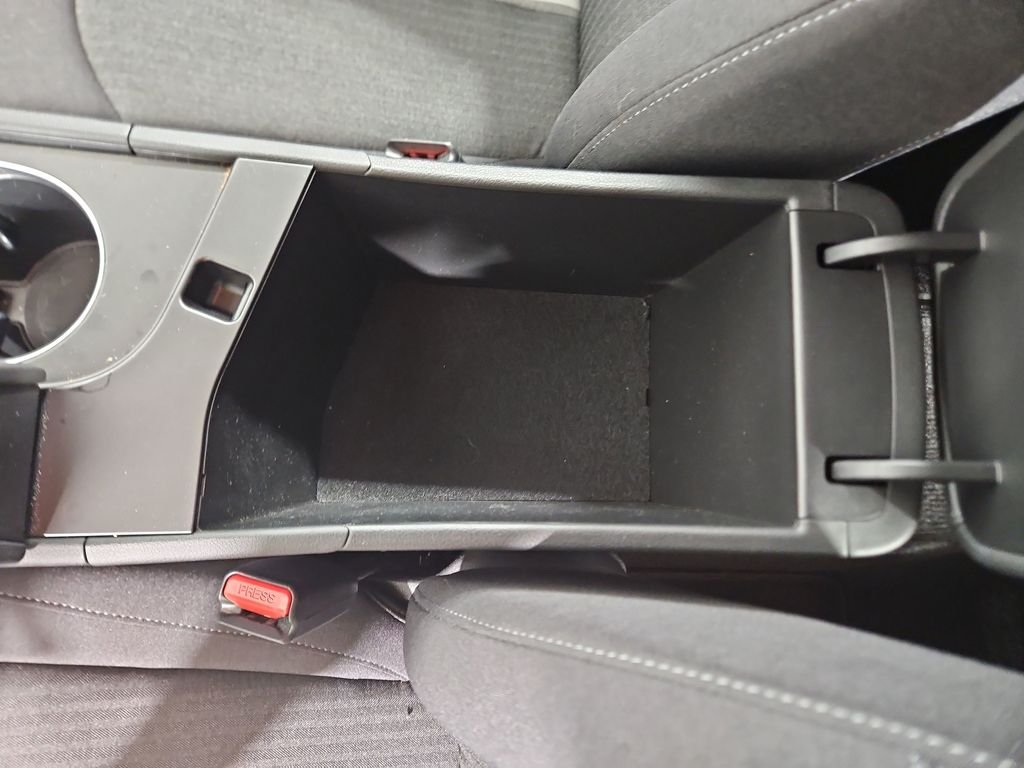 Certified Used 2025 Silver Hyundai SEL image 26