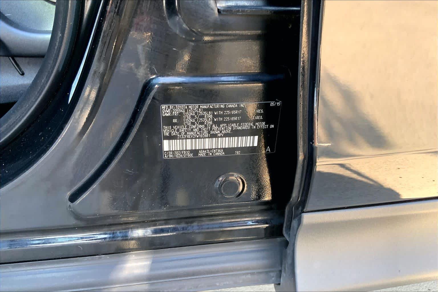 Used 2015 Black Toyota LE image 34