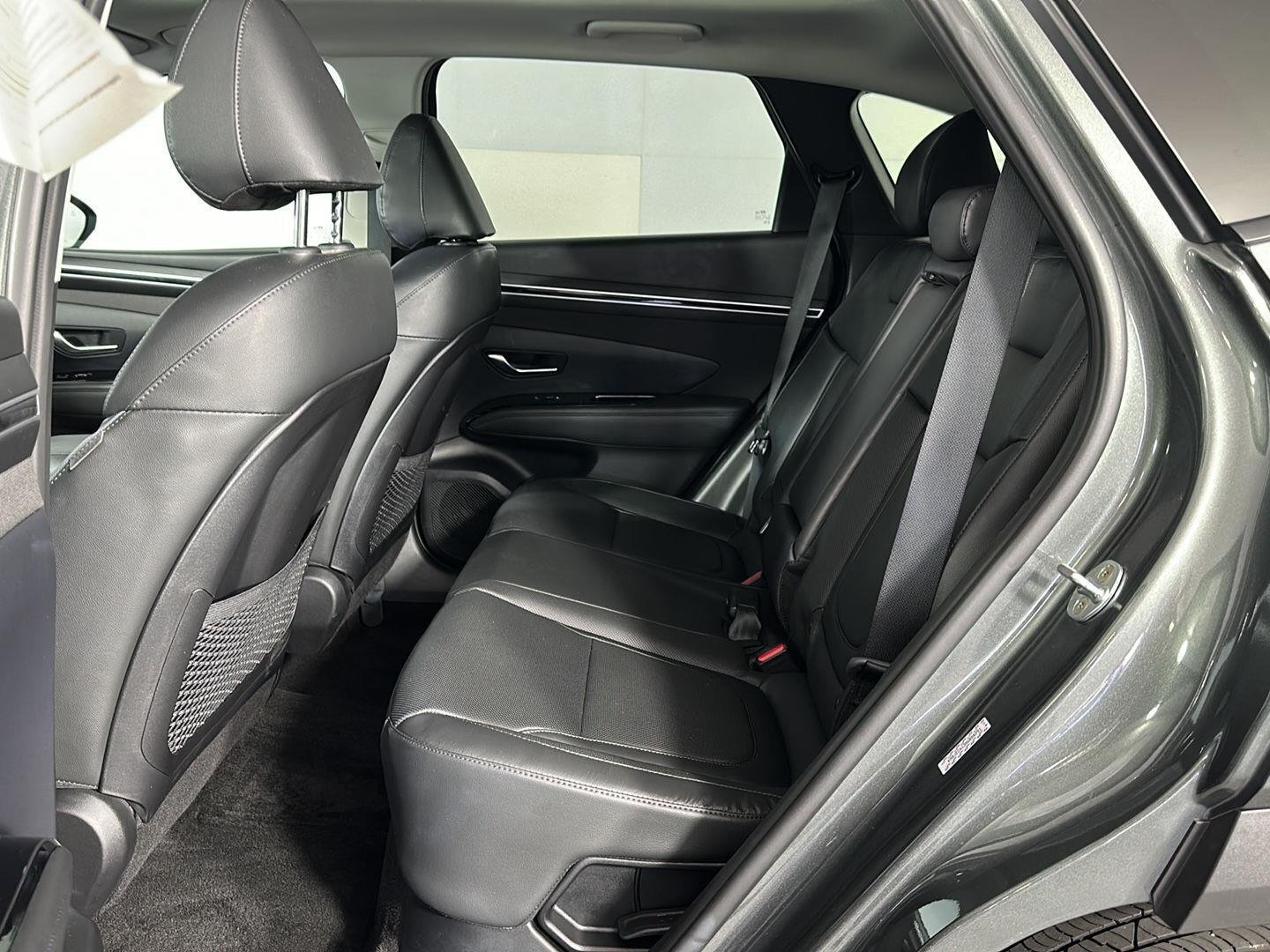 Used 2022 Amazon Gray Hyundai Limited image 27