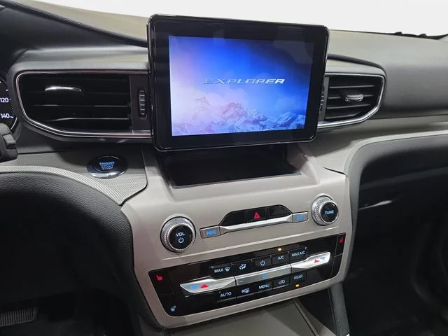 Certified Used 2023 Carbonized Gray Metallic Ford XLT image 19