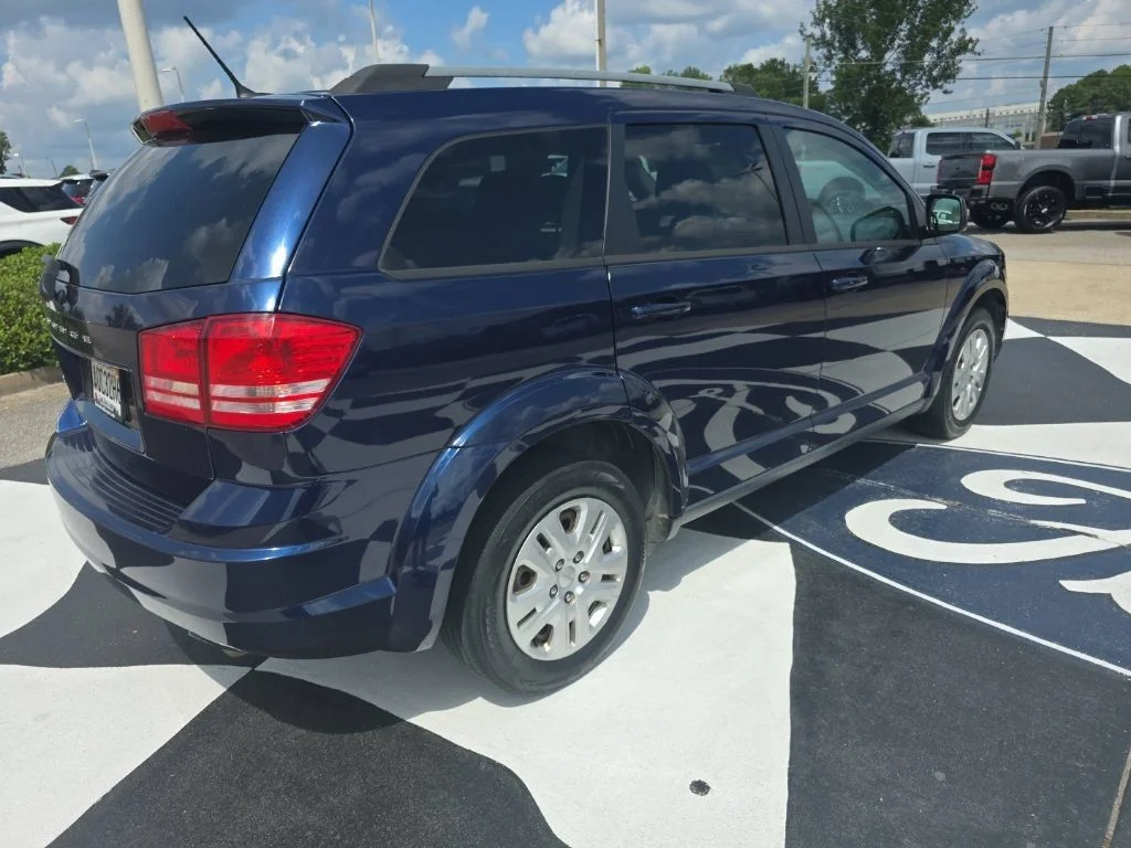 Used 2017 Contusion Blue Pearlcoat Dodge SE image 13