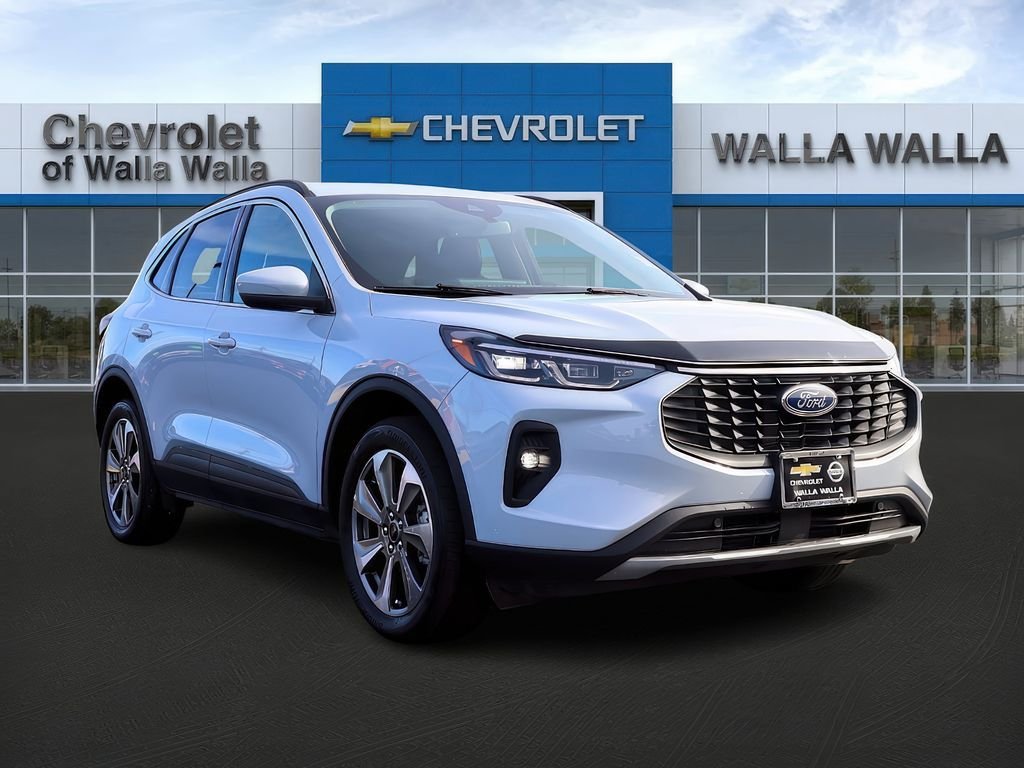 2025 Ford Escape Platinum