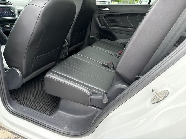 Used 2022 White Volkswagen 2.0T SE image 21