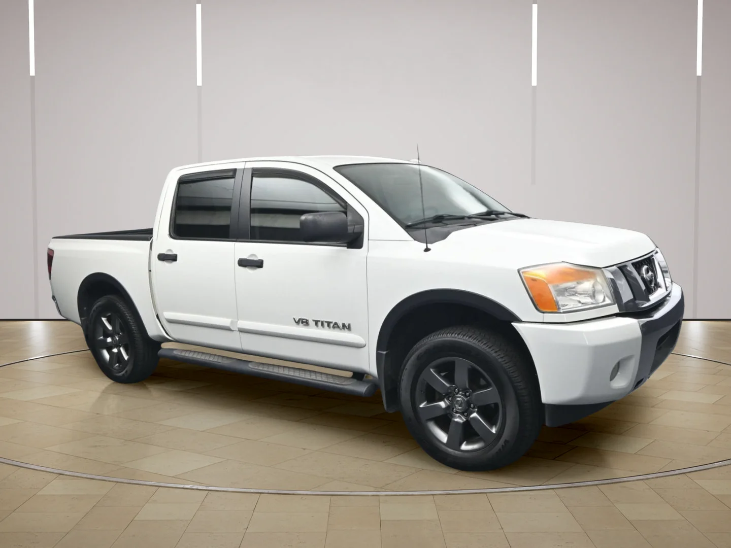 Used 2015 Glacier White Nissan SV image 1