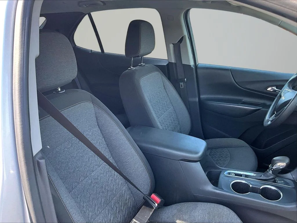 Used 2022 Silver Chevrolet LT image 7