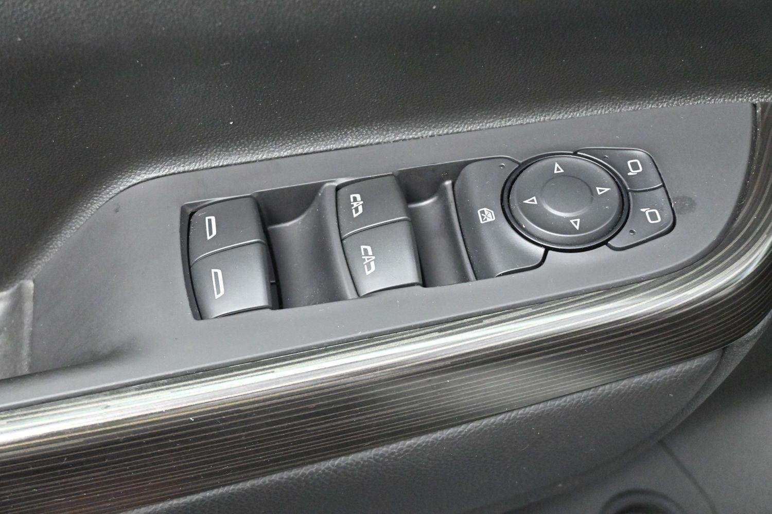 Used 2020 Quicksilver Metallic GMC SLT image 14