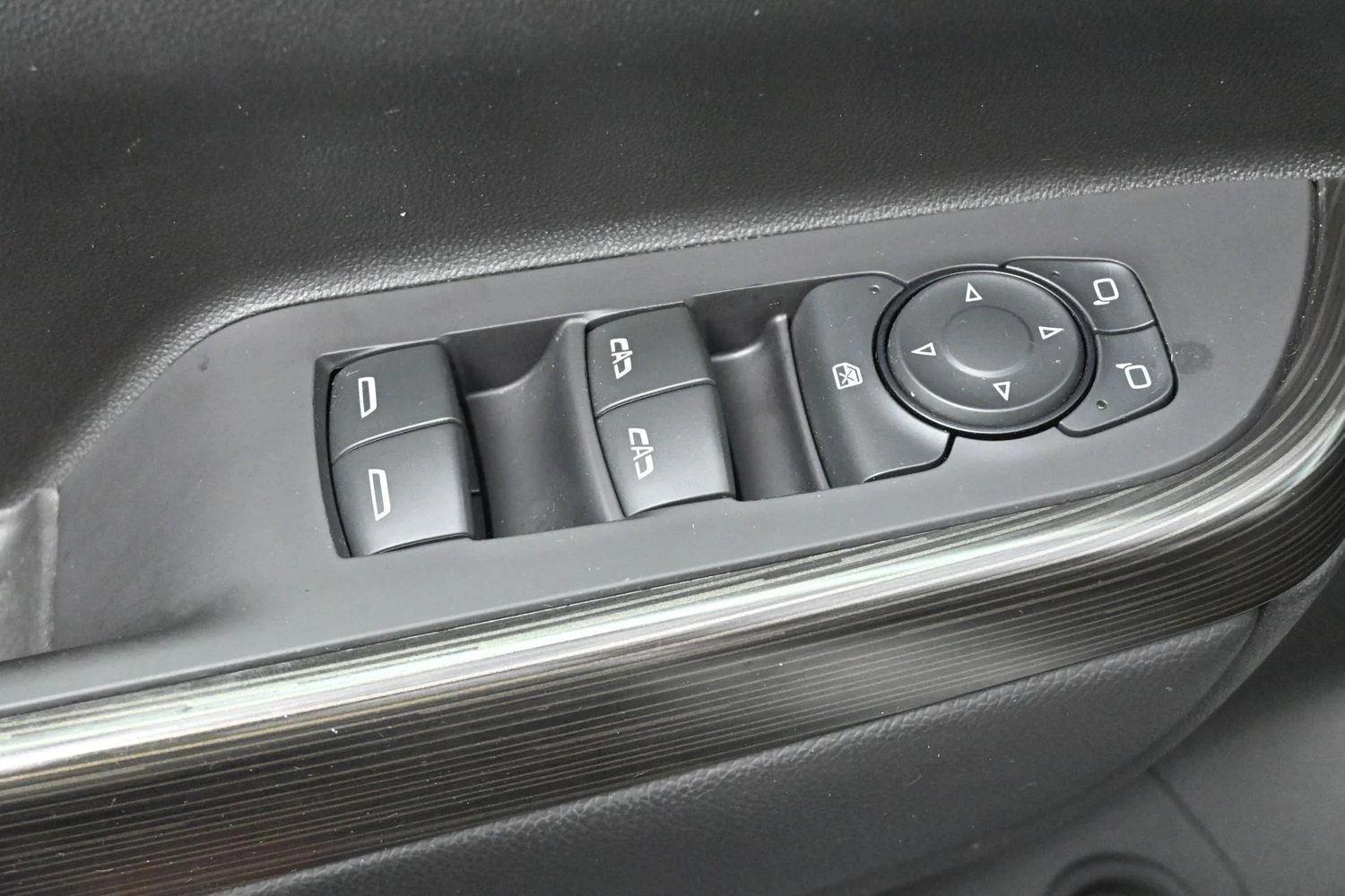 Used 2020 Quicksilver Metallic GMC SLT image 14