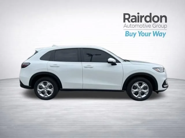 Used 2024 Platinum White Pearl Honda LX image 8