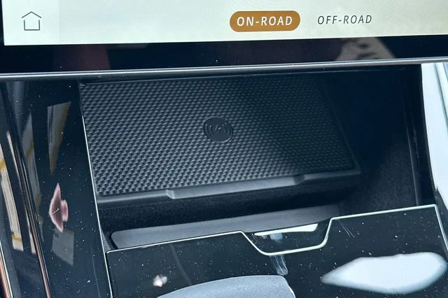New 2026 Varesine Blue Land Rover Autobiography image 19