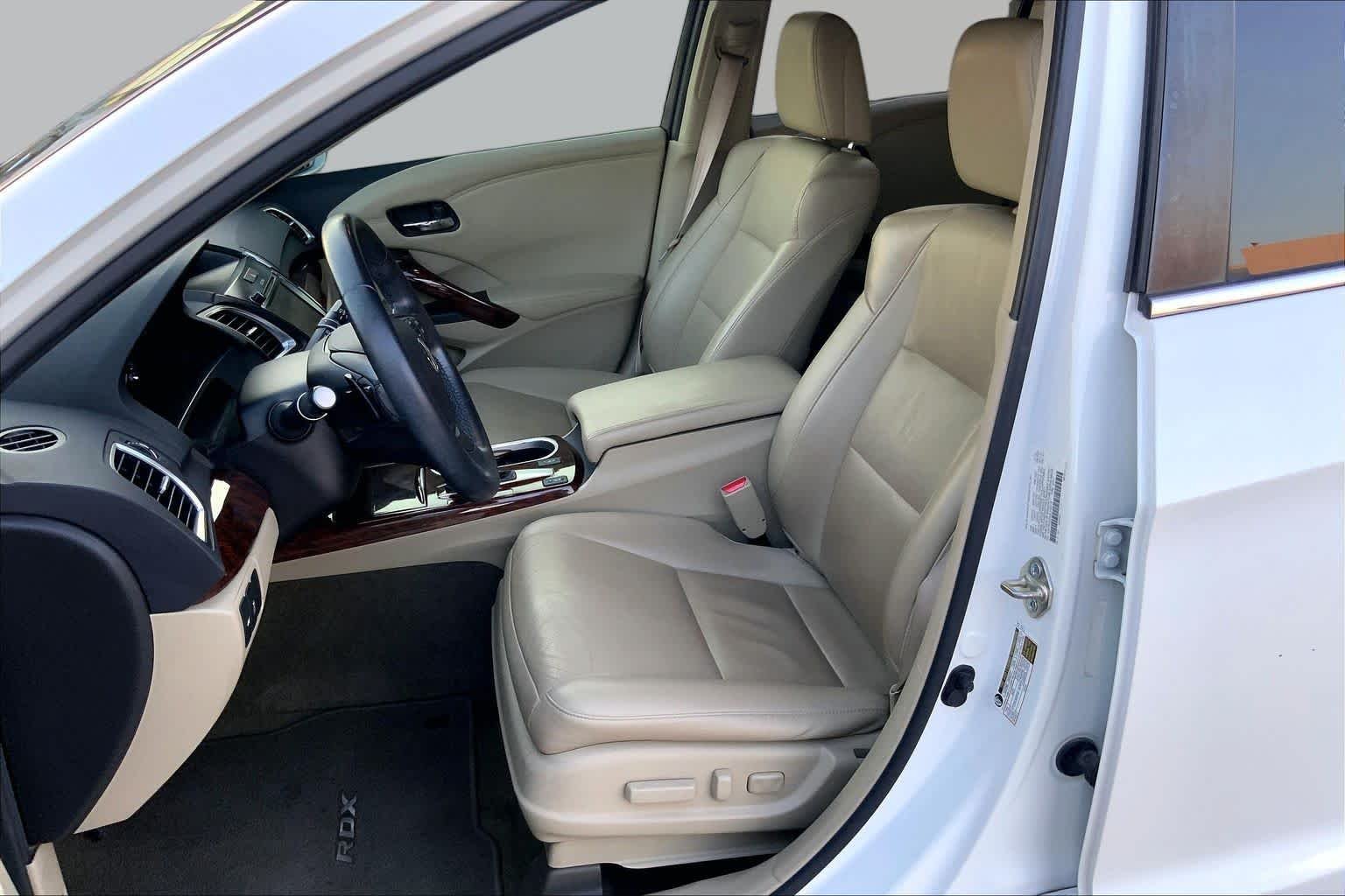 Used 2016 White Diamond Pearl Acura Tech Pkg image 8