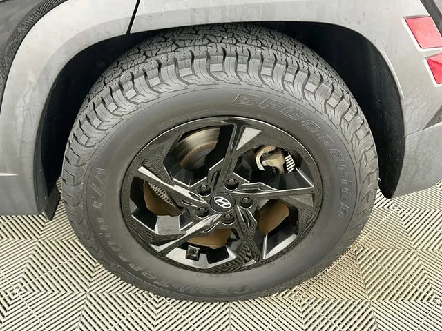 Pre-Owned 2022 Hyundai Tucson SE