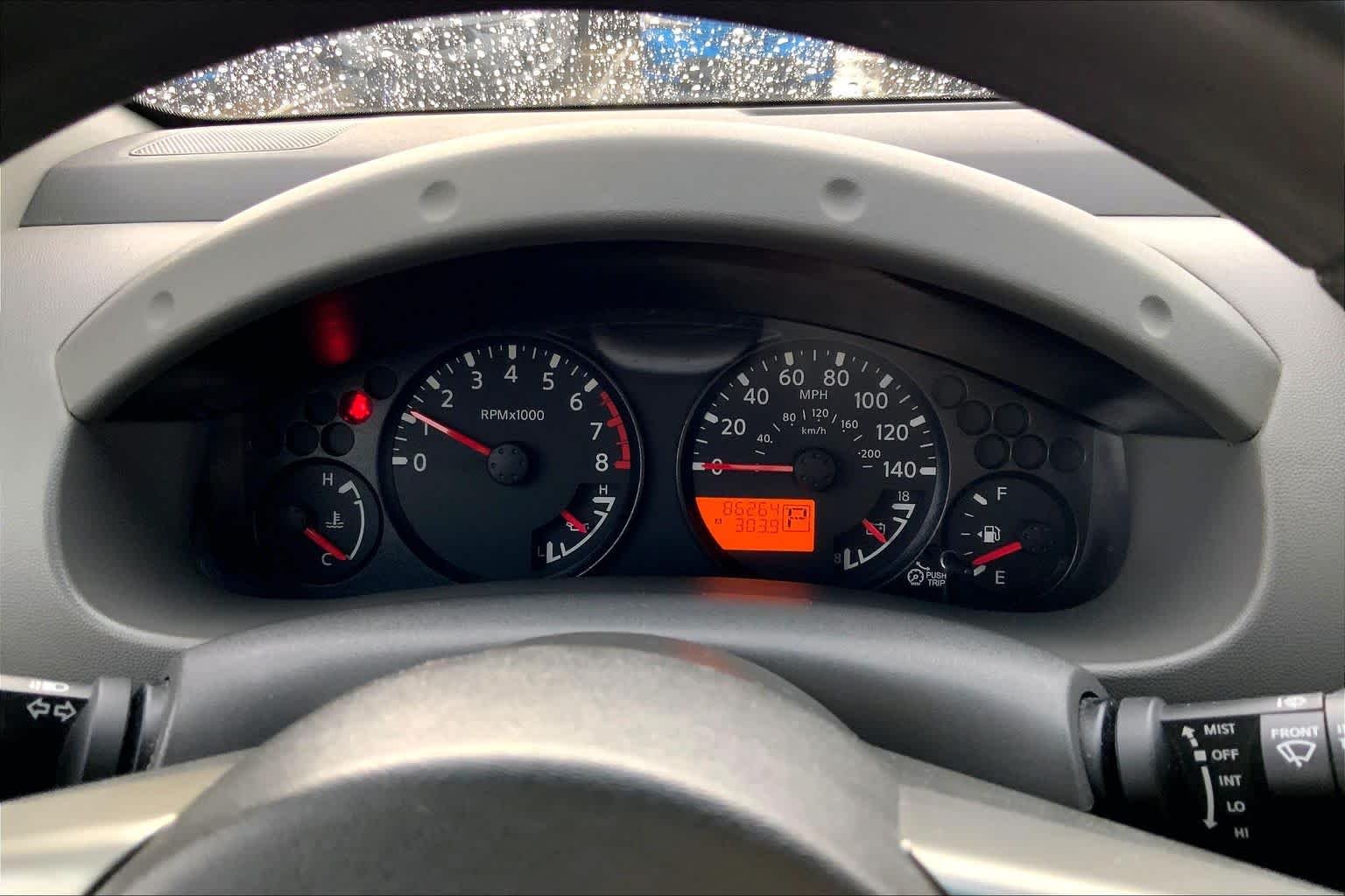 Used 2012 Avalanche Nissan S image 23
