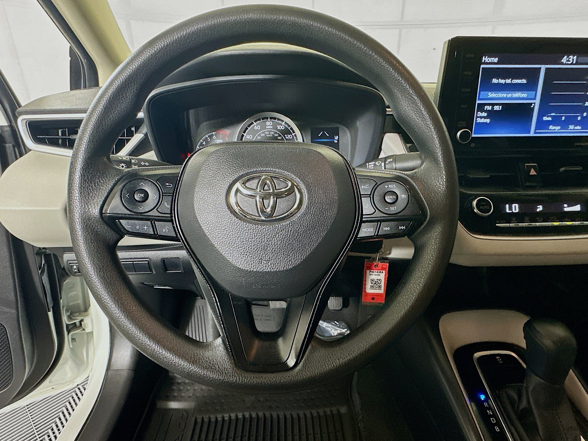 Used 2022 White Toyota LE image 15