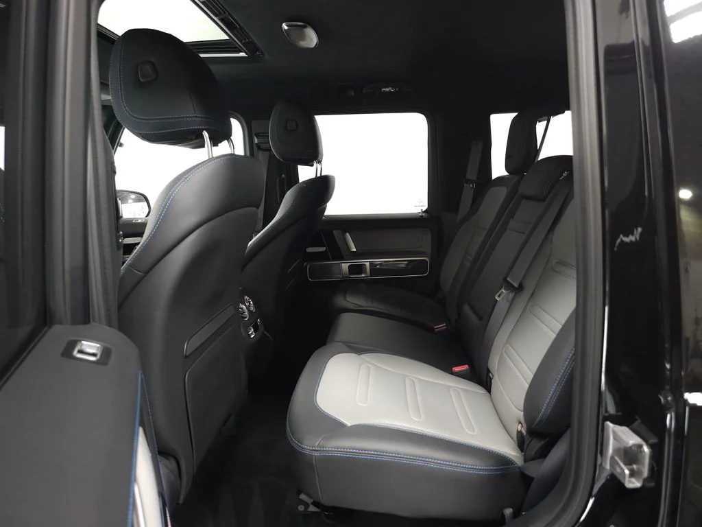 Certified Used 2025 Black Mercedes-Benz G 580 image 28