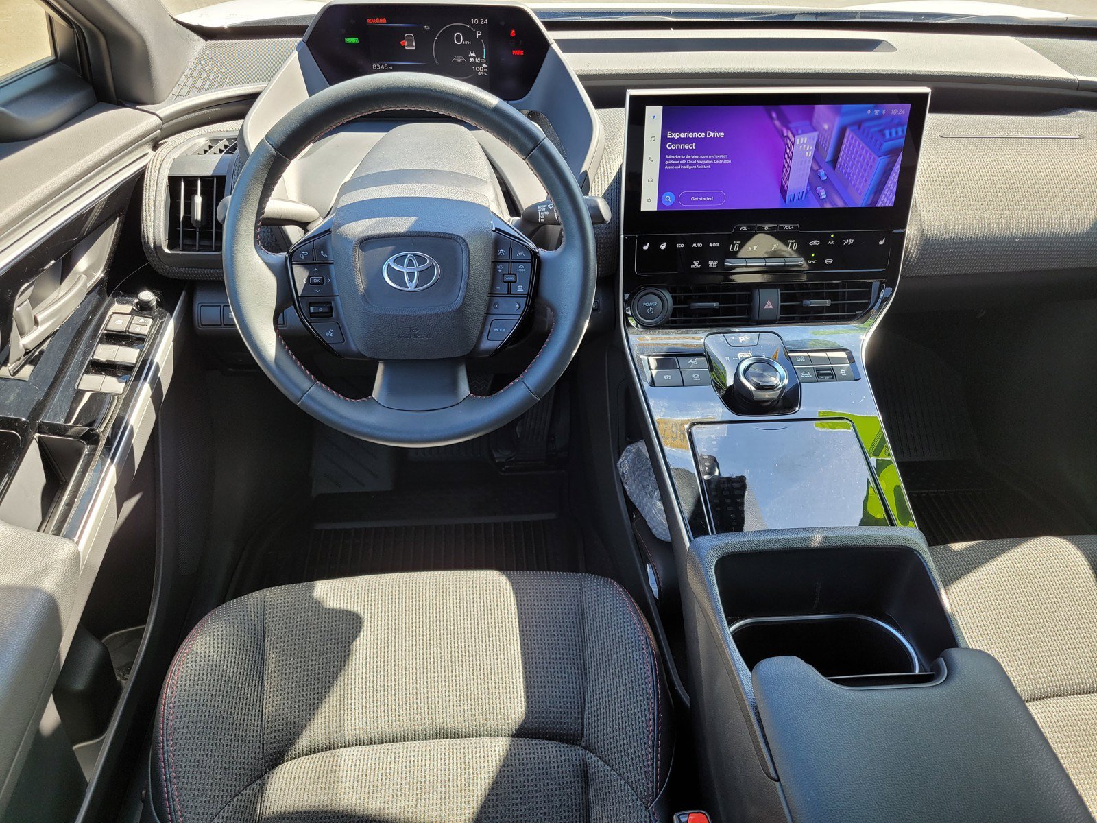 Used 2025  Toyota  image 13