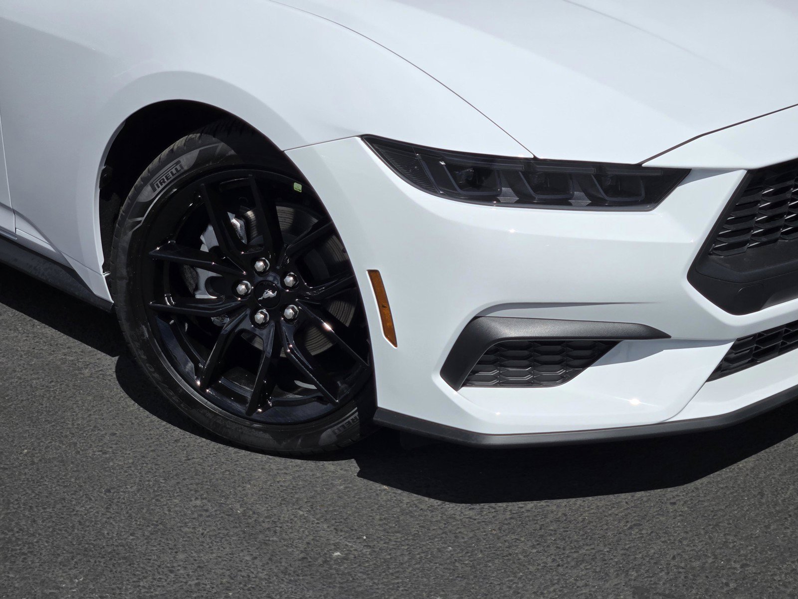 New 2026 Oxford White Ford EcoBoost® Premium Fastback image 6