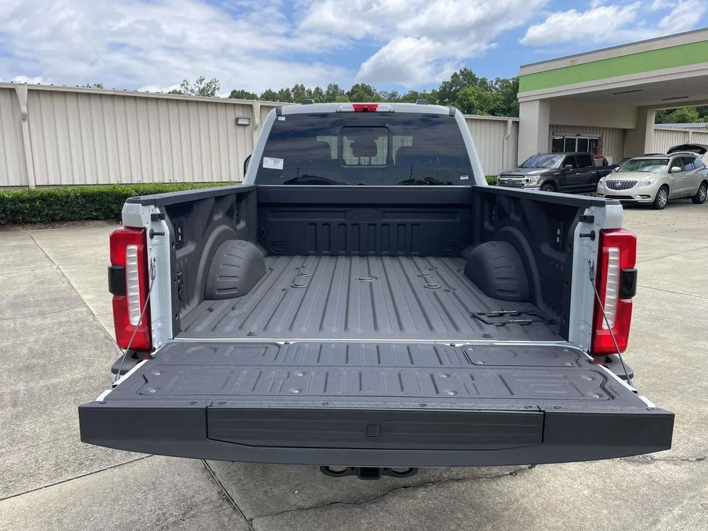 New 2026 Avalanche Ford F-250® Lariat® image 10
