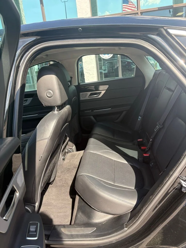 2019 Jaguar XF Prestige - Photo 10