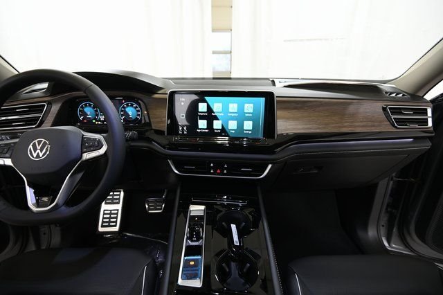 2026 Volkswagen Atlas SEL Premium R-Line - Photo 2
