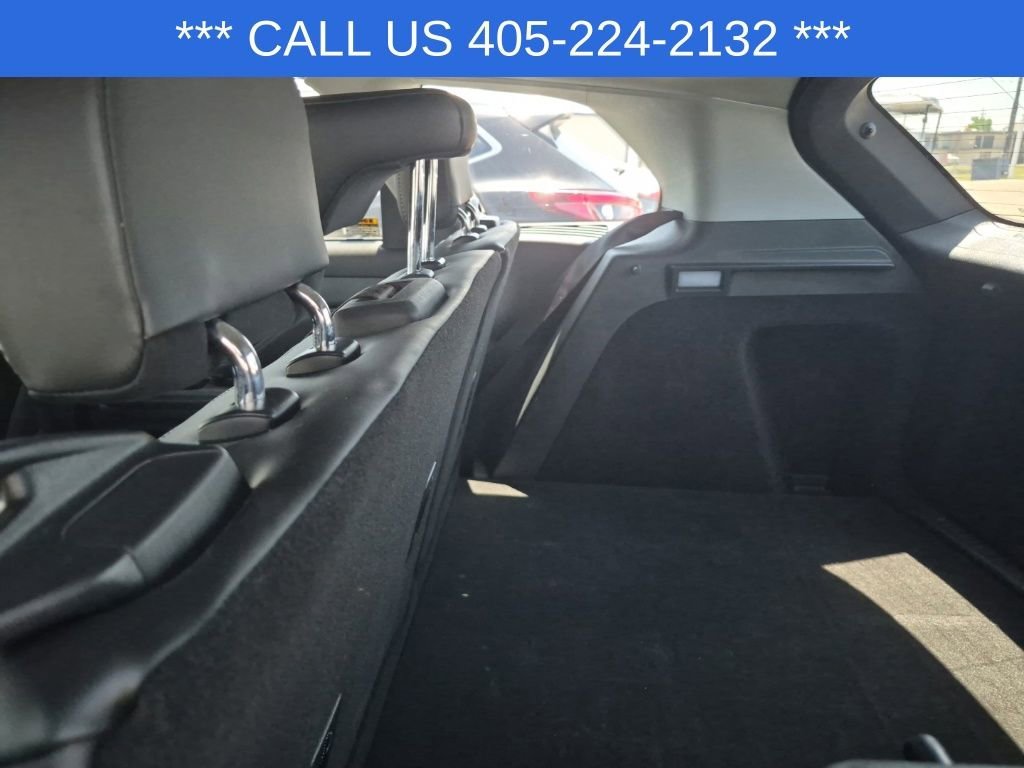 Used 2021 White Lincoln Standard image 24