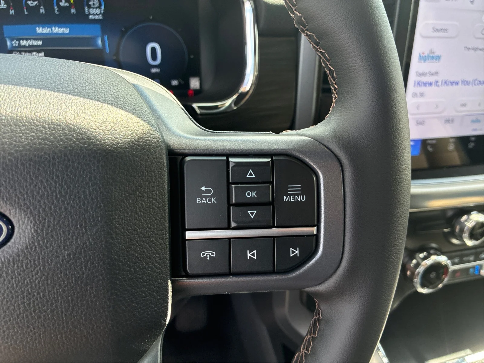 New 2026 Star White Metallic Tri-Coat Ford Lariat® image 23