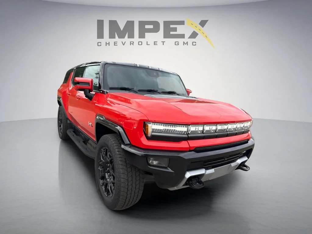 Used 2025 Solar Orange GMC 2X image 5